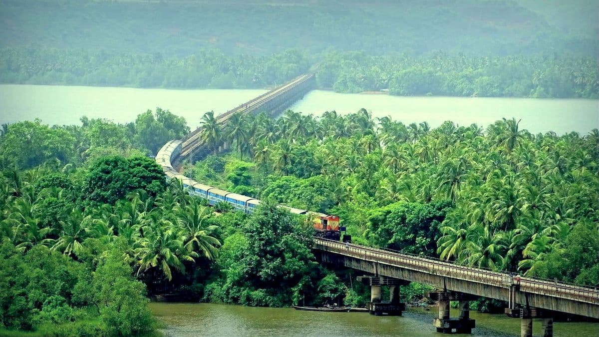 Konkan Railway – An Engineering Marvel Along India’s Western Coast